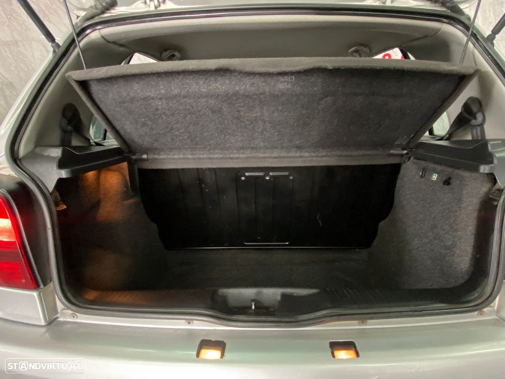 VW Polo 1.0 Fox - 18