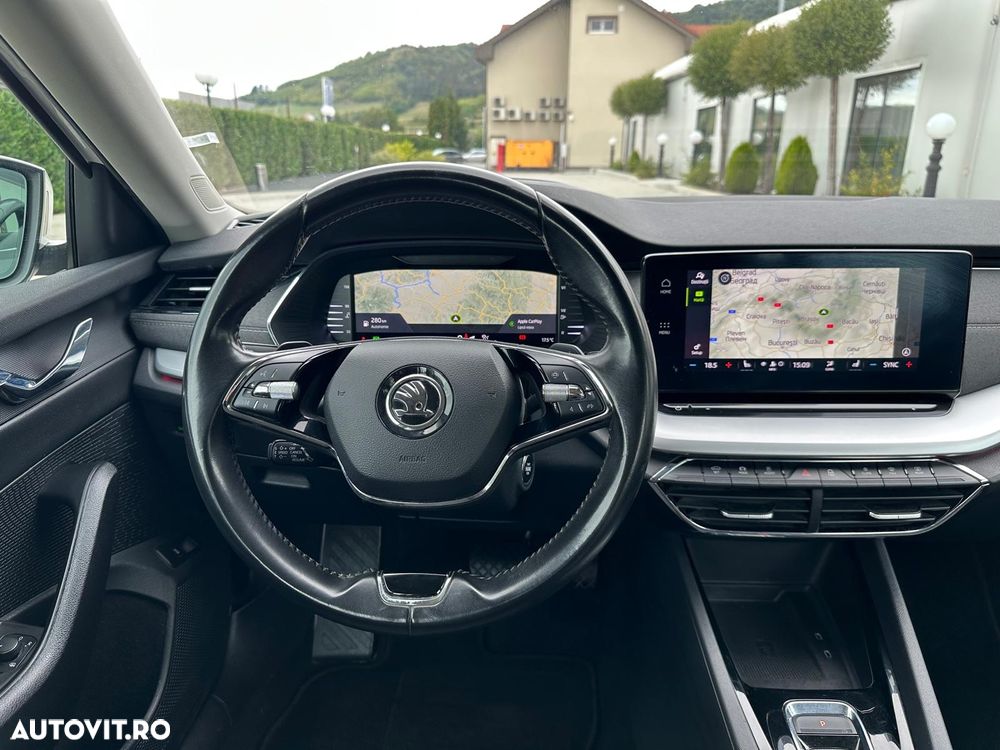 Skoda Octavia Combi 2.0 TDI DSG First Edition - 10