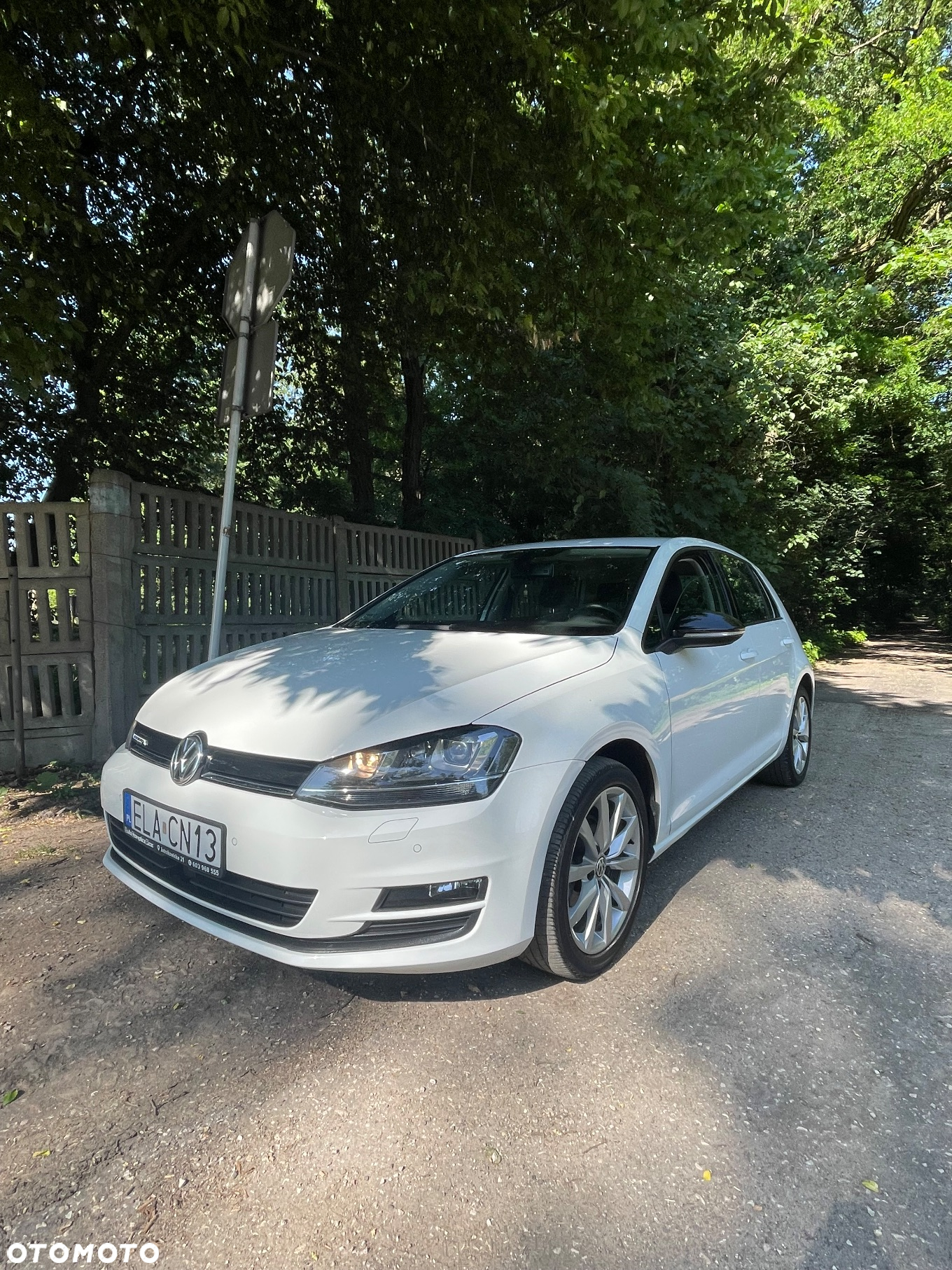 Volkswagen Golf 1.6 TDI BlueMotion Technology Comfortline - 3