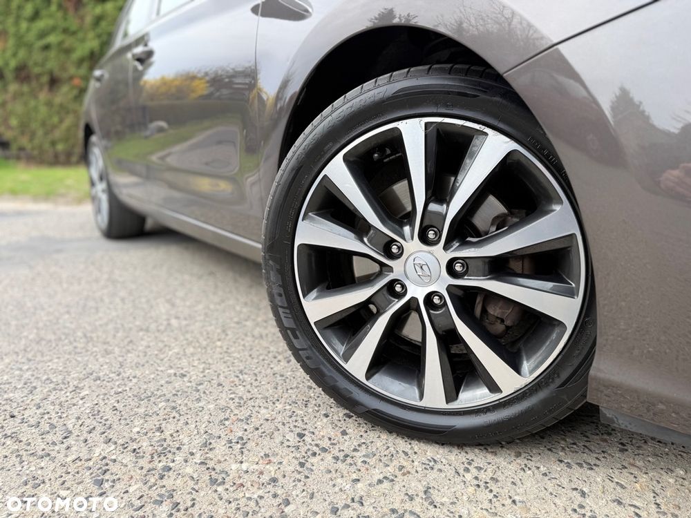 Hyundai i30 1.4 T-GDI DCT Premium - 12