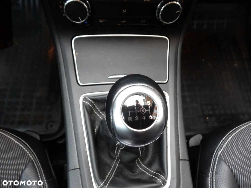 Mercedes-Benz Klasa B 180 CDI BlueEFFICIENCY Edition - 28