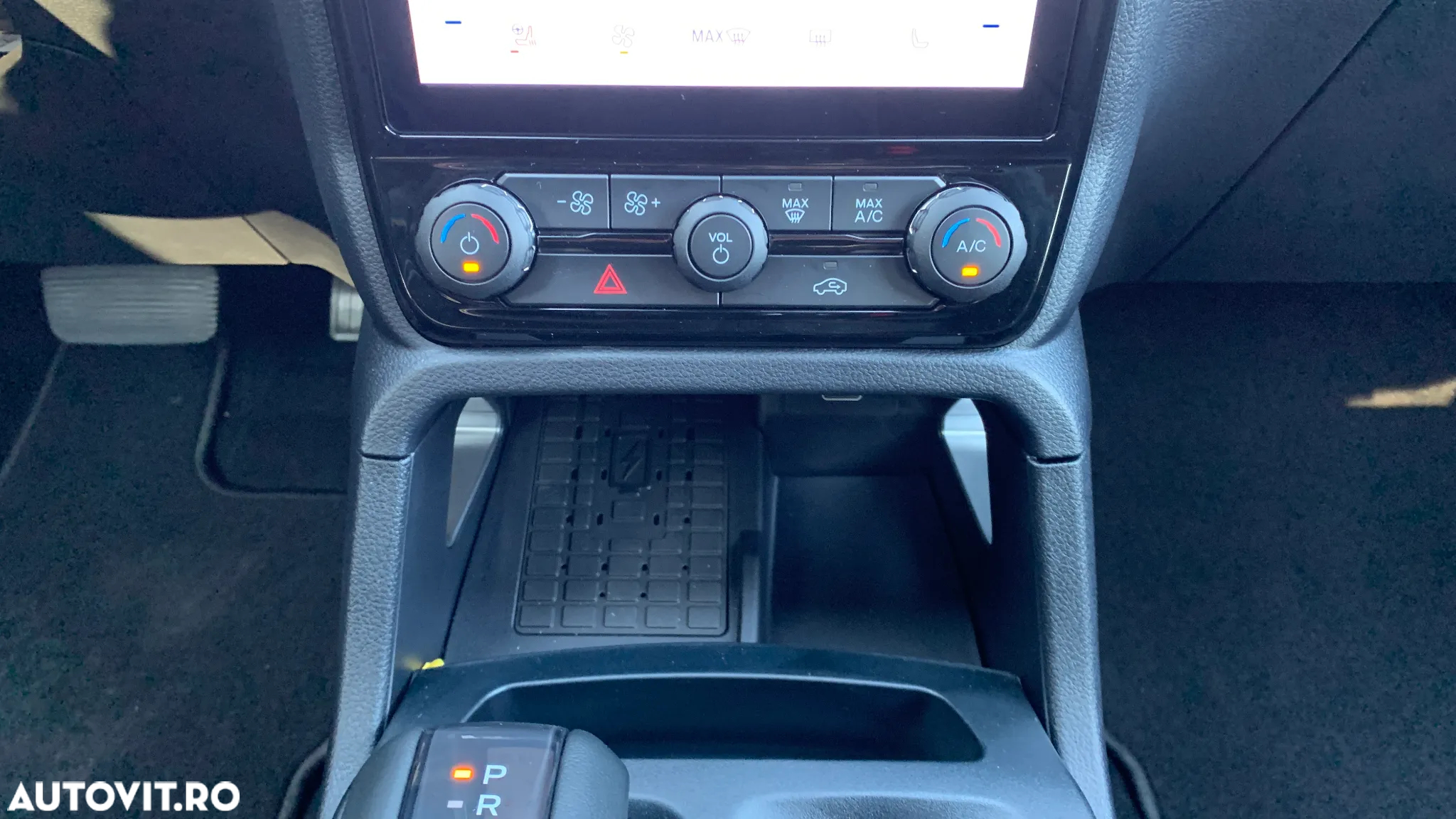 Ford Ranger Pick-Up 2.0 TD 205 CP 10AT 4x4 Double Cab Wildtrak - 30