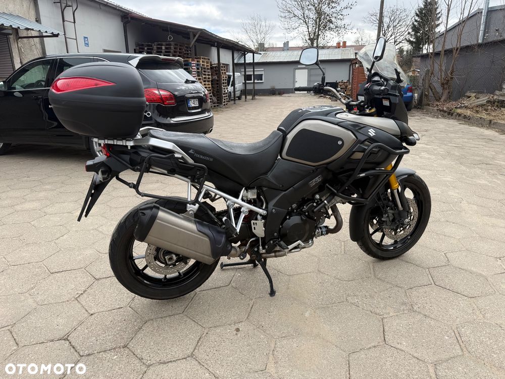 Suzuki DL - 12