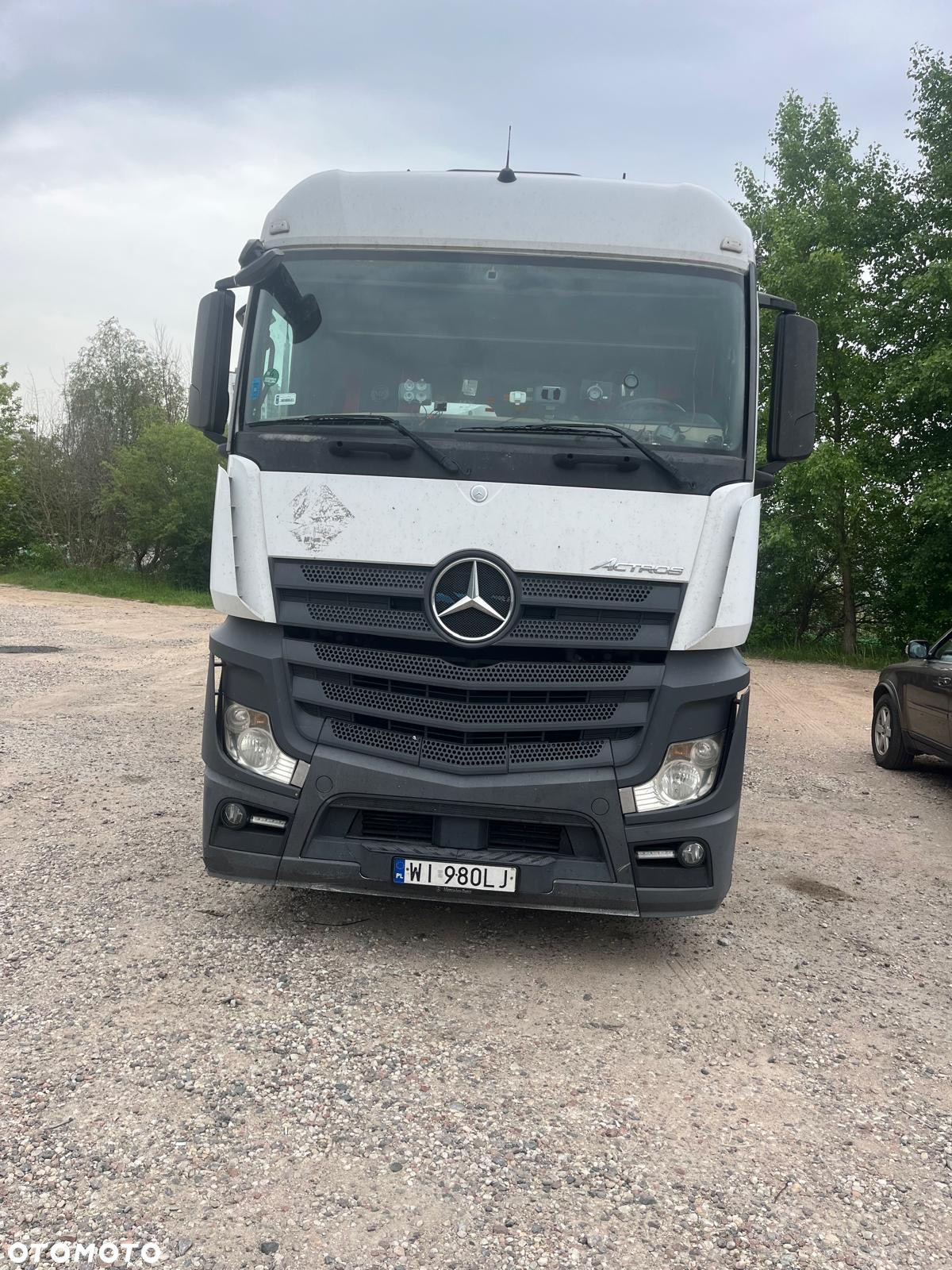 Mercedes-Benz Actros MP4 - 2