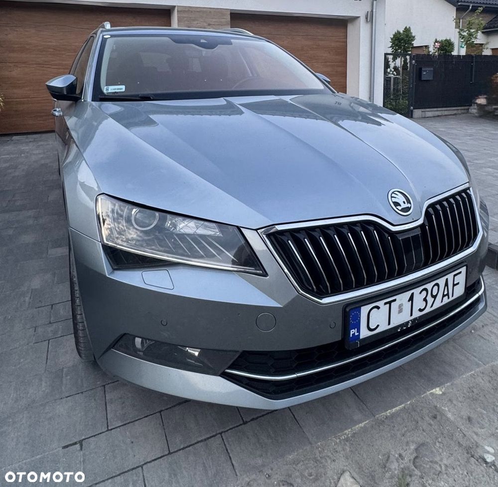 Skoda Superb 2.0 TDI Style DSG - 2