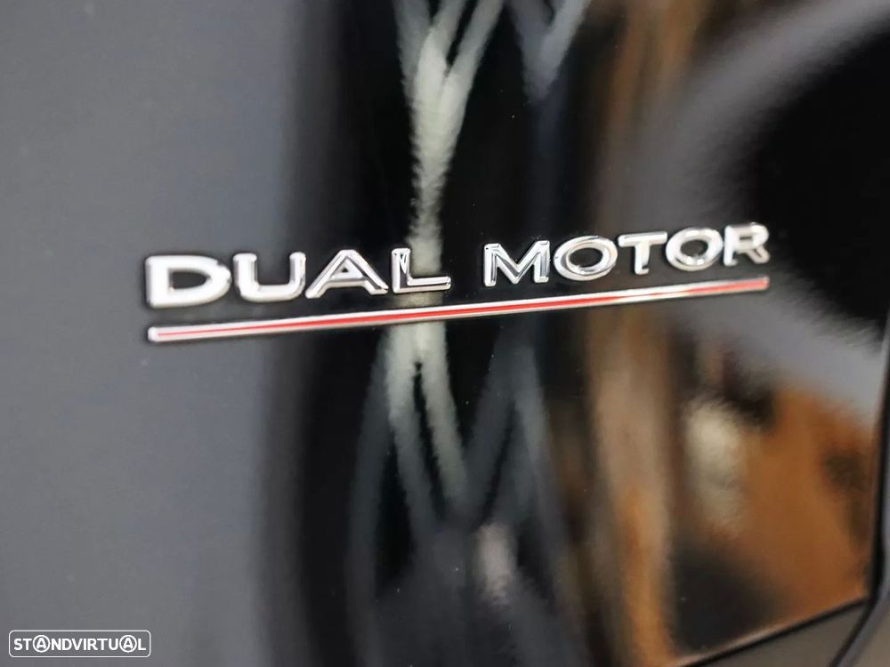 Tesla Model Y Performance Tração Integral - 12