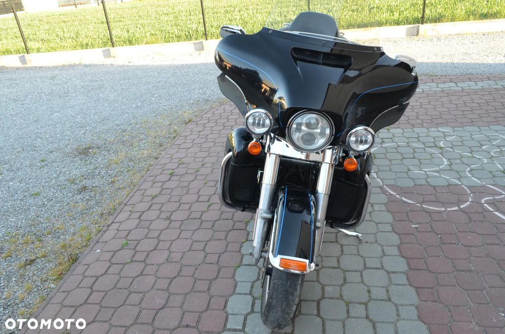 Harley-Davidson FLH Electra Glide - 24