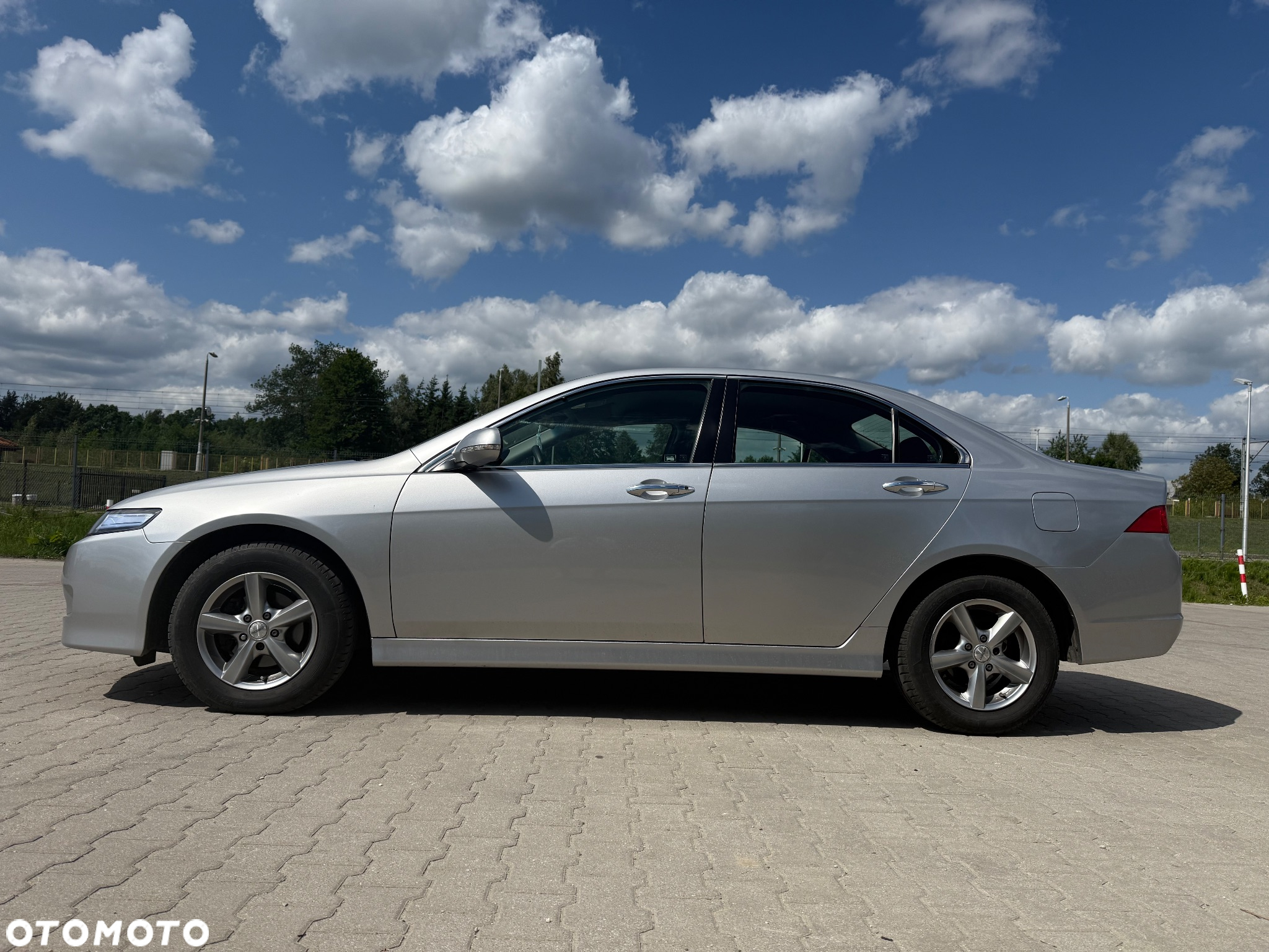 Honda Accord 2.0 Comfort - 2