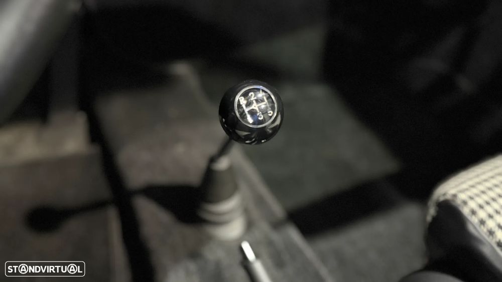 Porsche 911 Série F - 26
