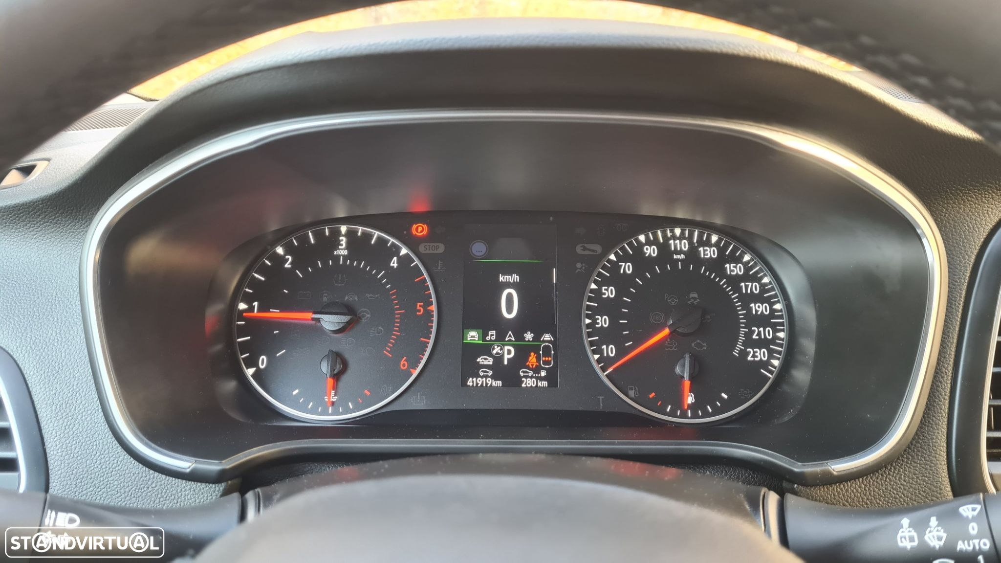 Renault Mégane 1.5 Blue dCi Intens EDC - 16