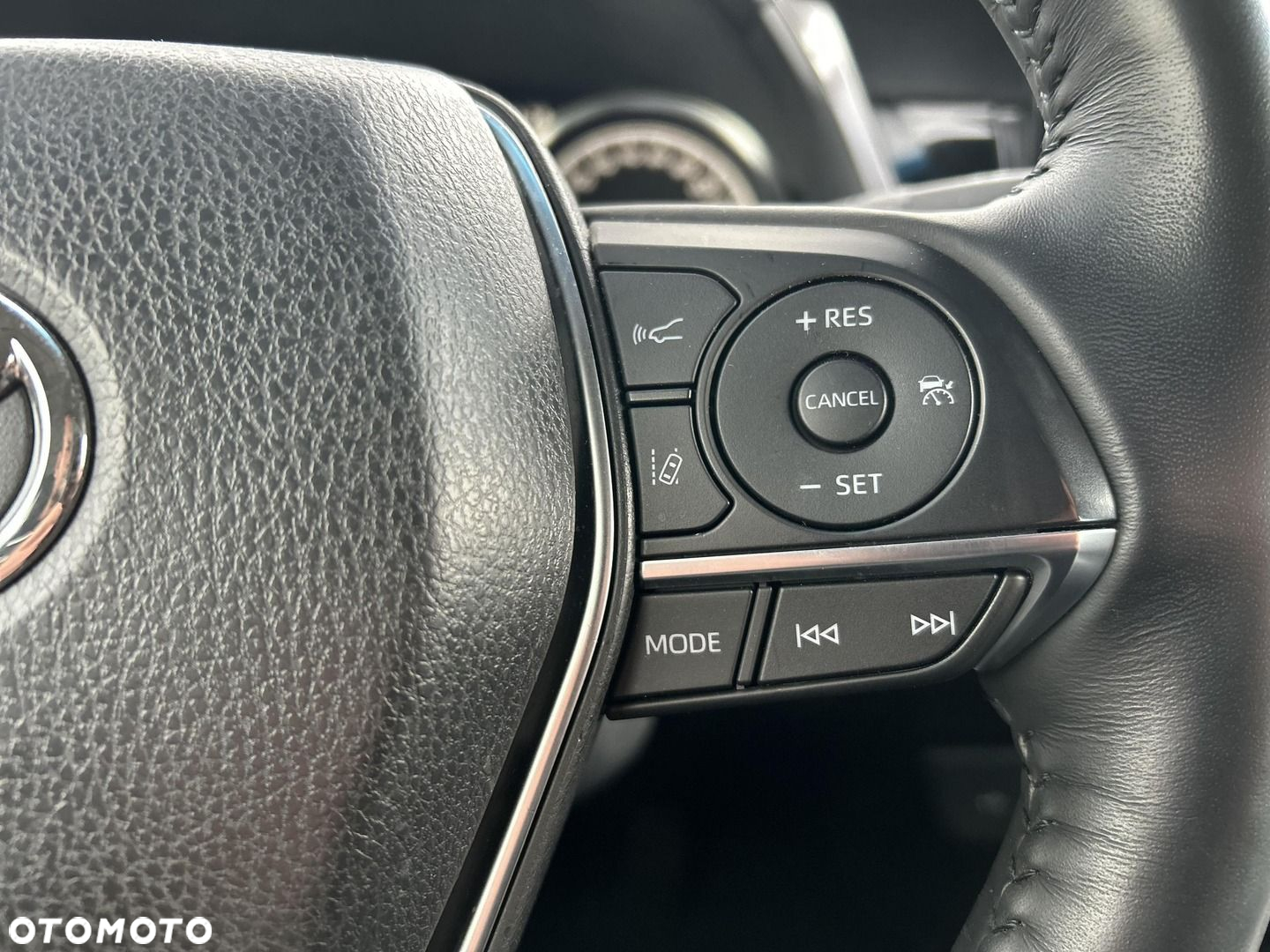 Toyota Camry 2.5 Hybrid Executive CVT - 15