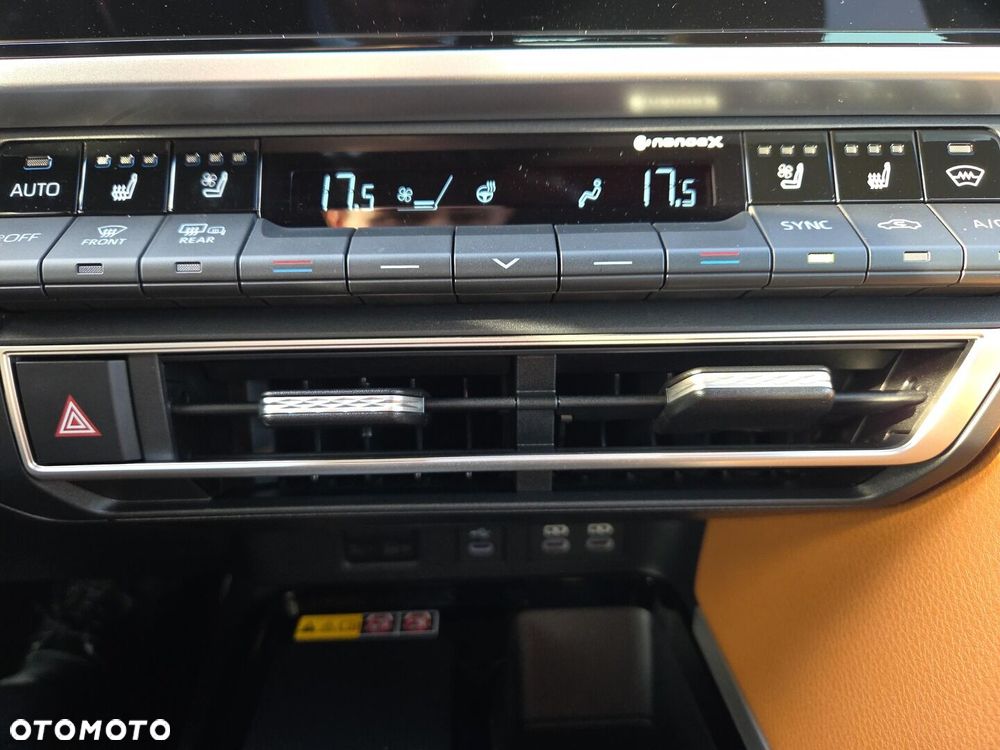 Toyota Camry 2.5 Hybrid Dynamic Force Prestige e-CVT - 29