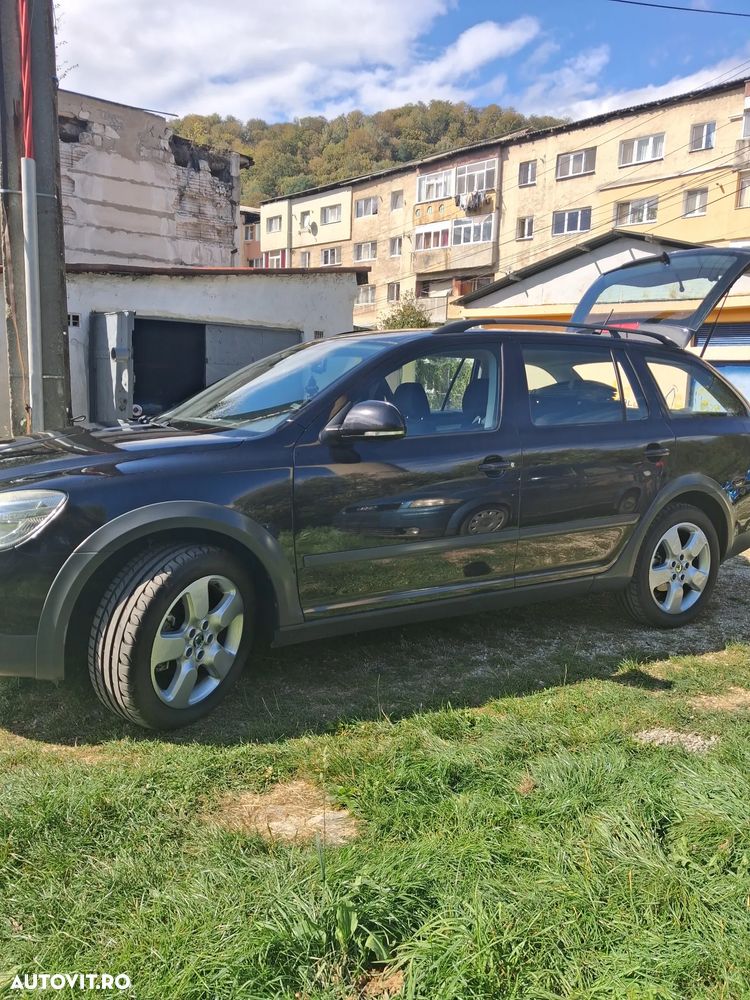 Skoda Octavia 2.0 TDI DPF 4x4 DSG Scout - 2