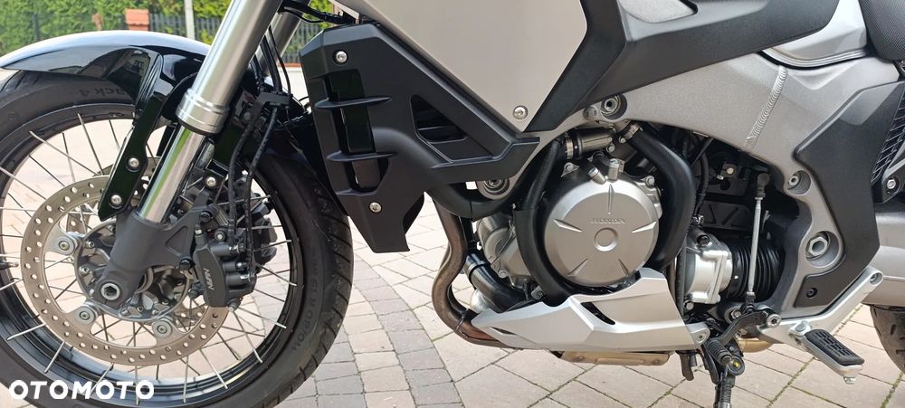 Honda VFR - 38