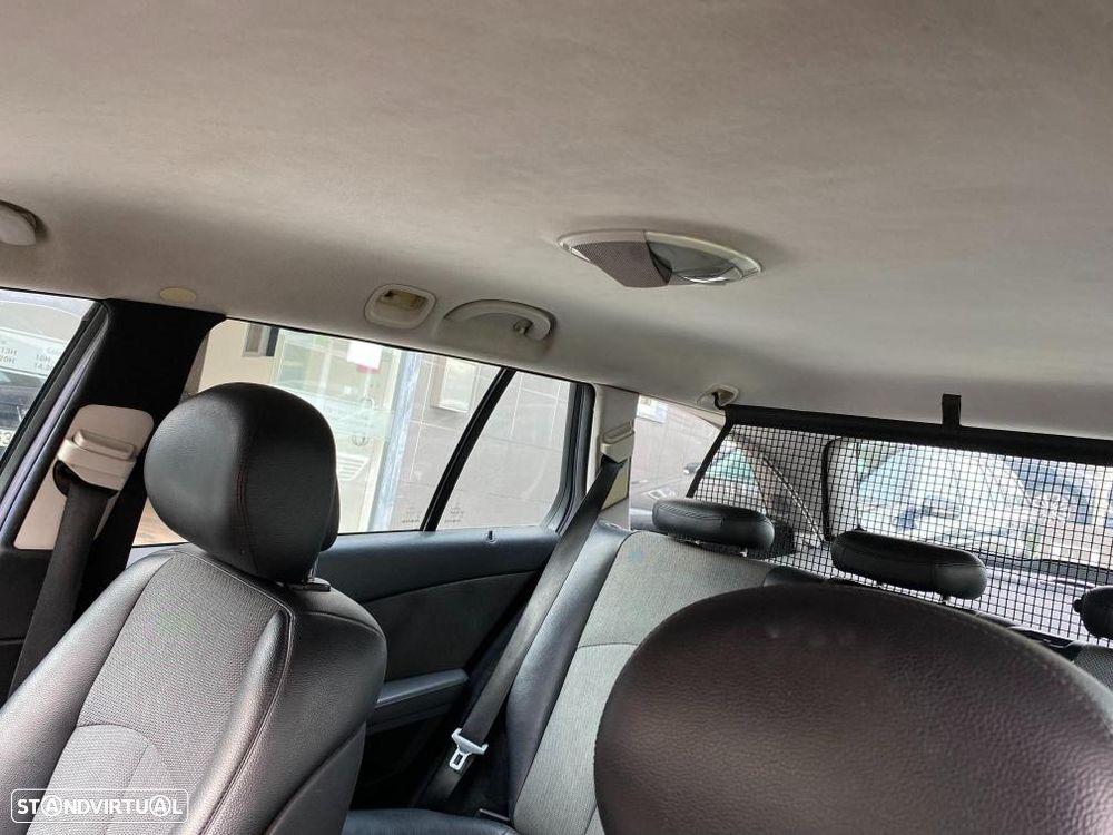 Mercedes-Benz E 220 CDI Avantgarde - 20