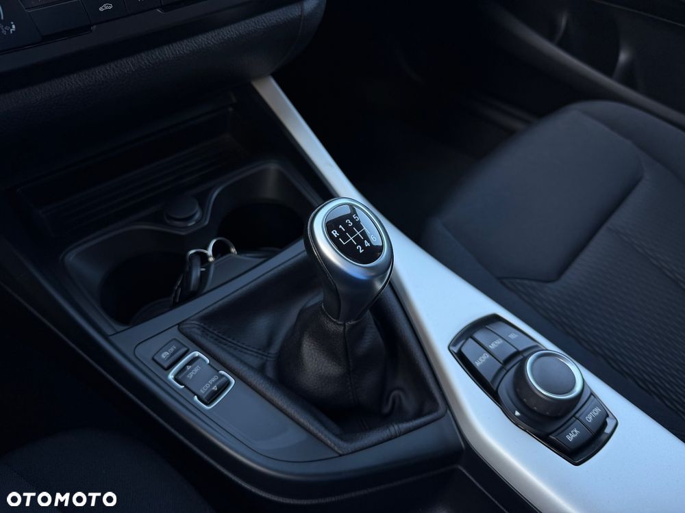 BMW Seria 1 116i Sport Line - 11