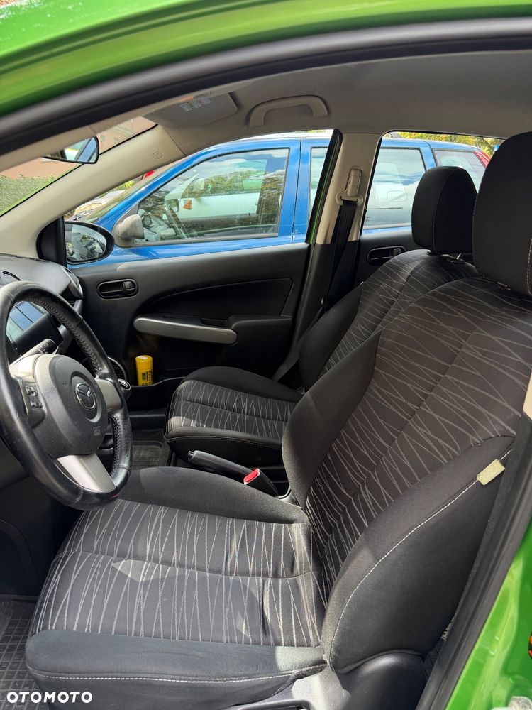Mazda 2 - 12