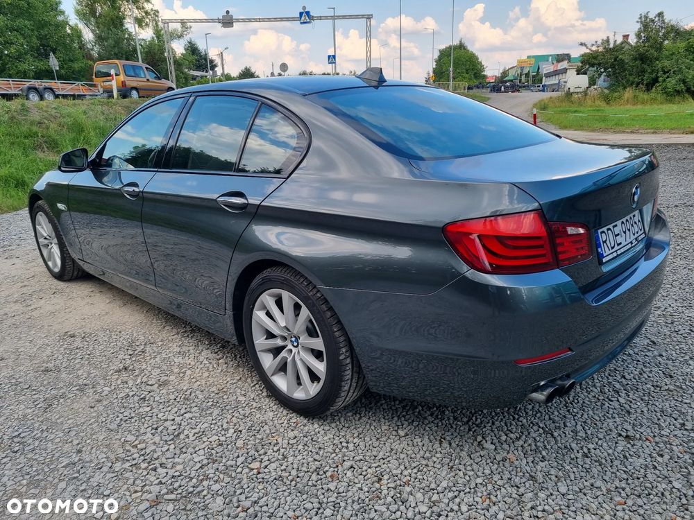 BMW Seria 5 528i Sport-Aut Luxury Line - 5