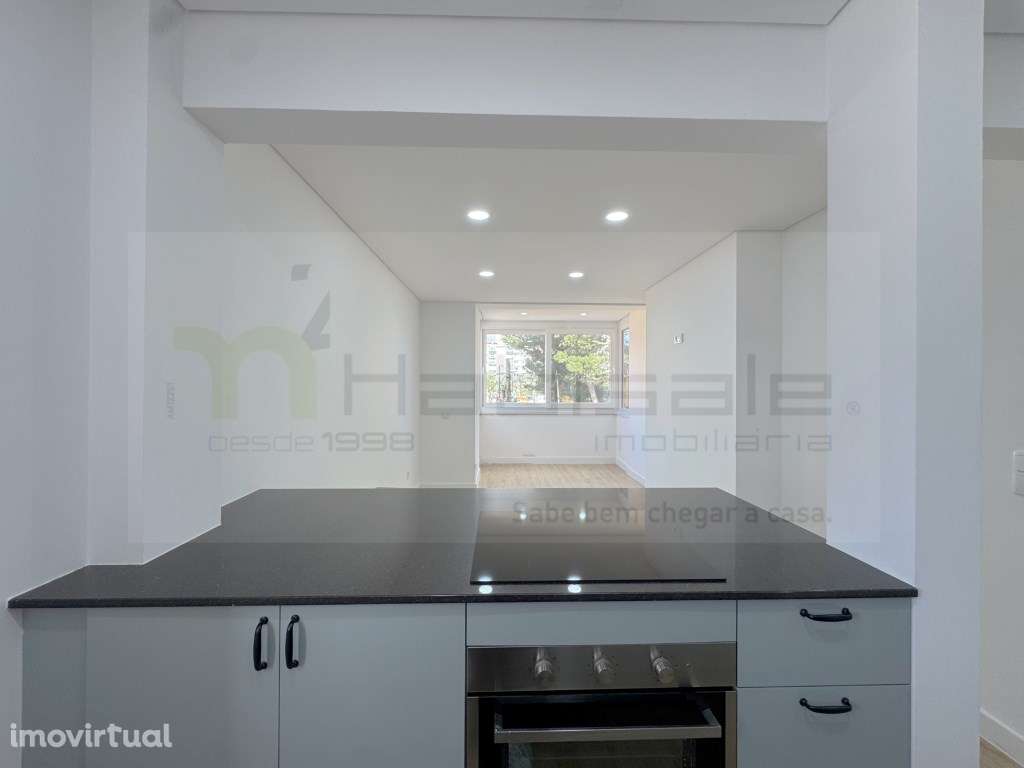 T1 no Estoril remodelado para arrendamento - Grande imagem: 4/12