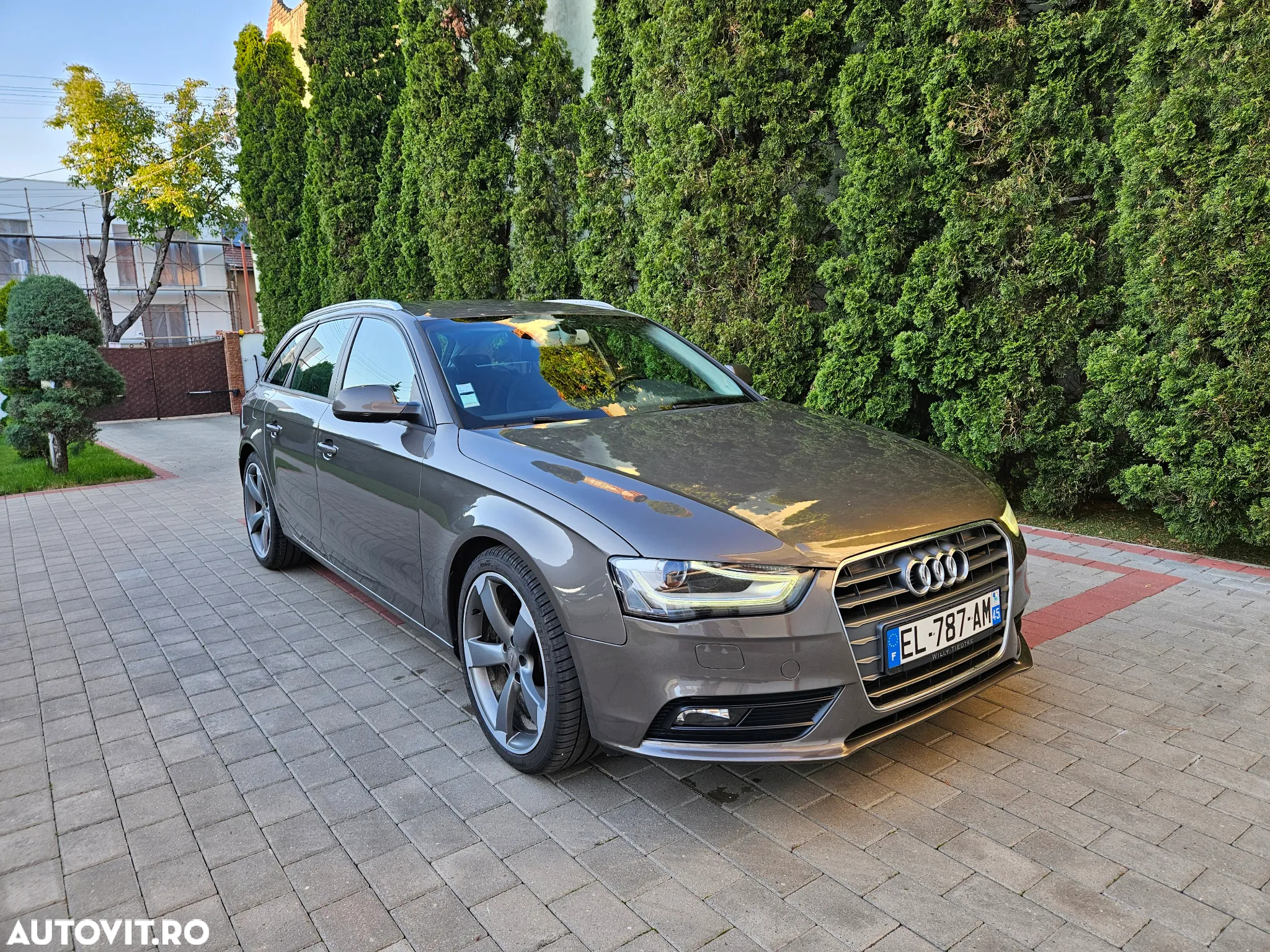Audi A4 Avant 2.0 TDI DPF multitronic Attraction - 6