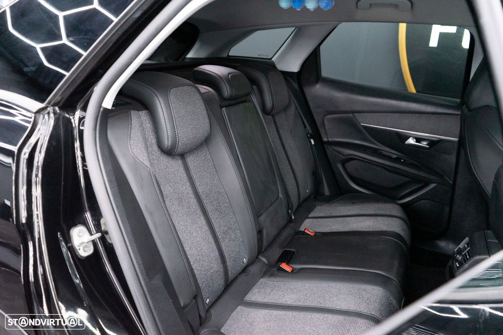 Peugeot 3008 BlueHDi 130 Stop & Start EAT8 Allure - 8