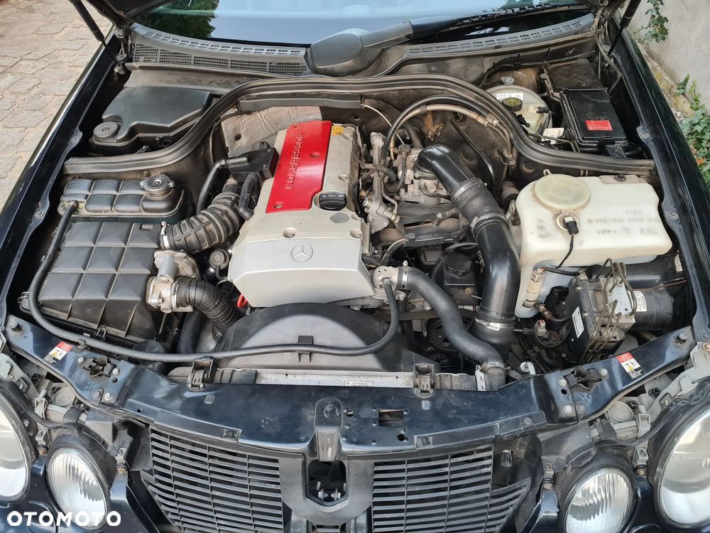 Mercedes-Benz CLK - 33