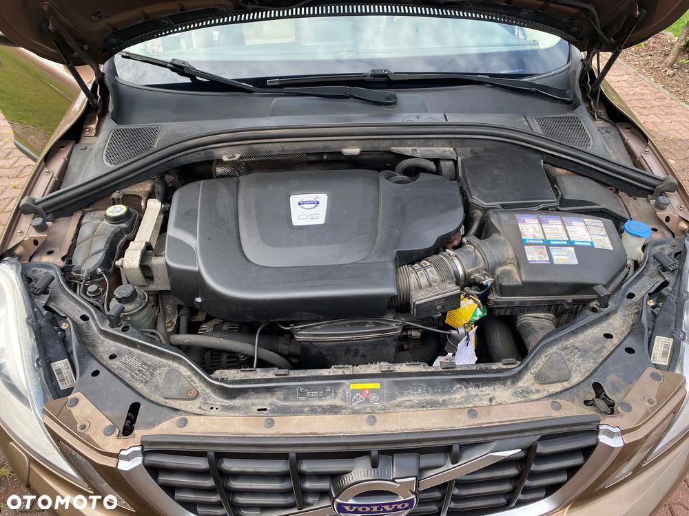 Volvo XC 60 2.4D - 17