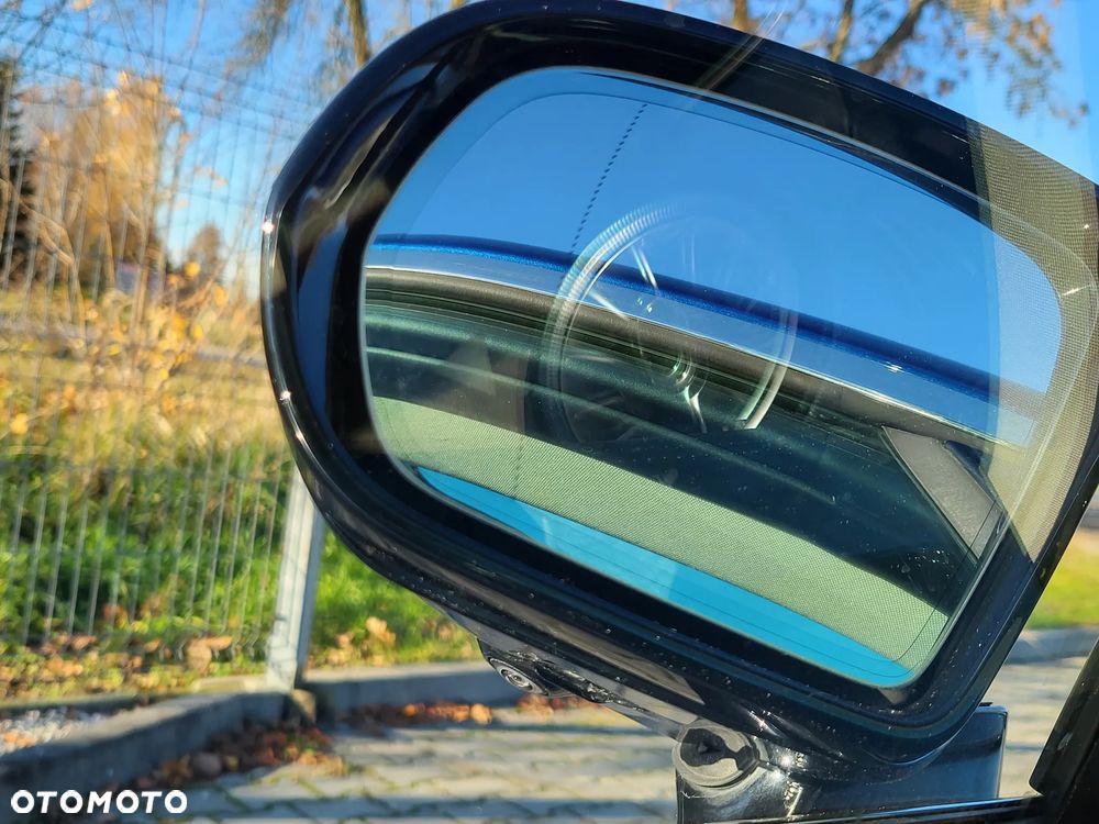 Mercedes-Benz Klasa E 200 4Matic 9G-TRONIC Avantgarde - 28