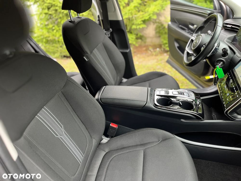 Hyundai Tucson 1.6 T-GDi HEV 2WD Select - 24