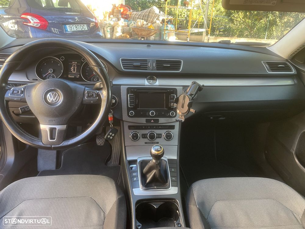 VW Passat Variant 1.6 TDI BlueMotion Comfortline - 37