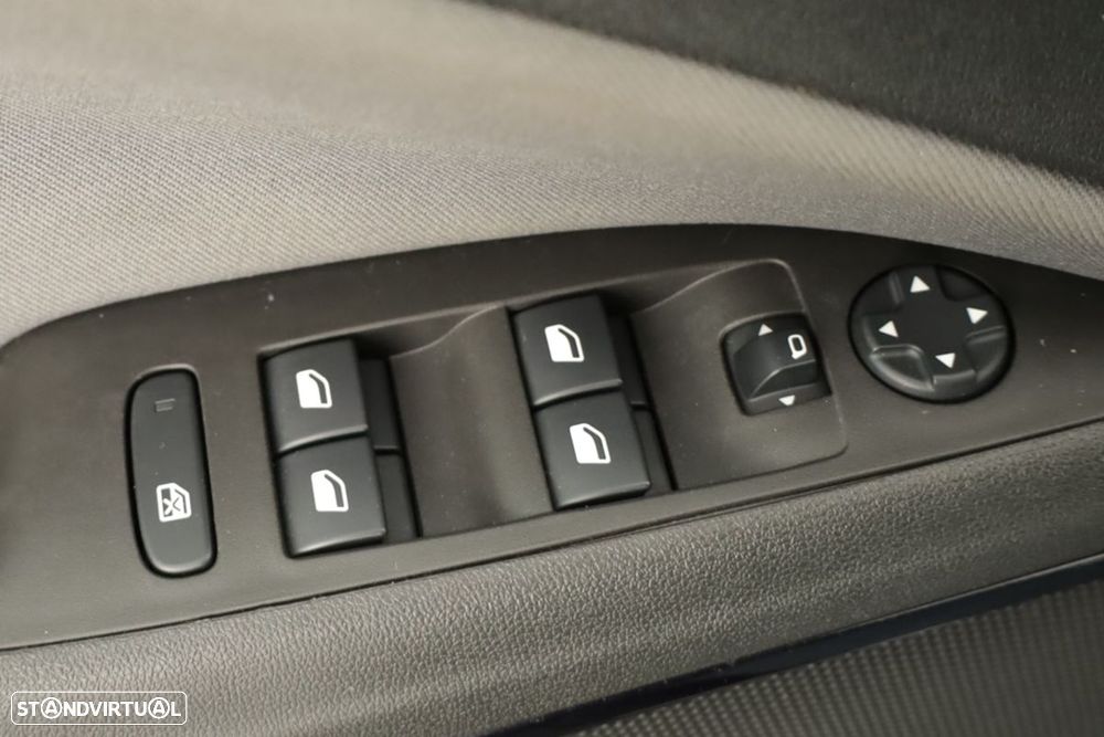 Opel Crossland X 1.2 120 Anos - 20