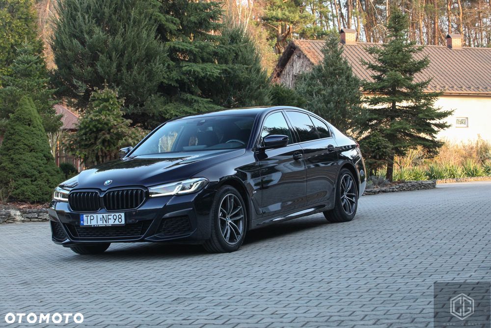 BMW Seria 5 520d xDrive M Sport sport - 2