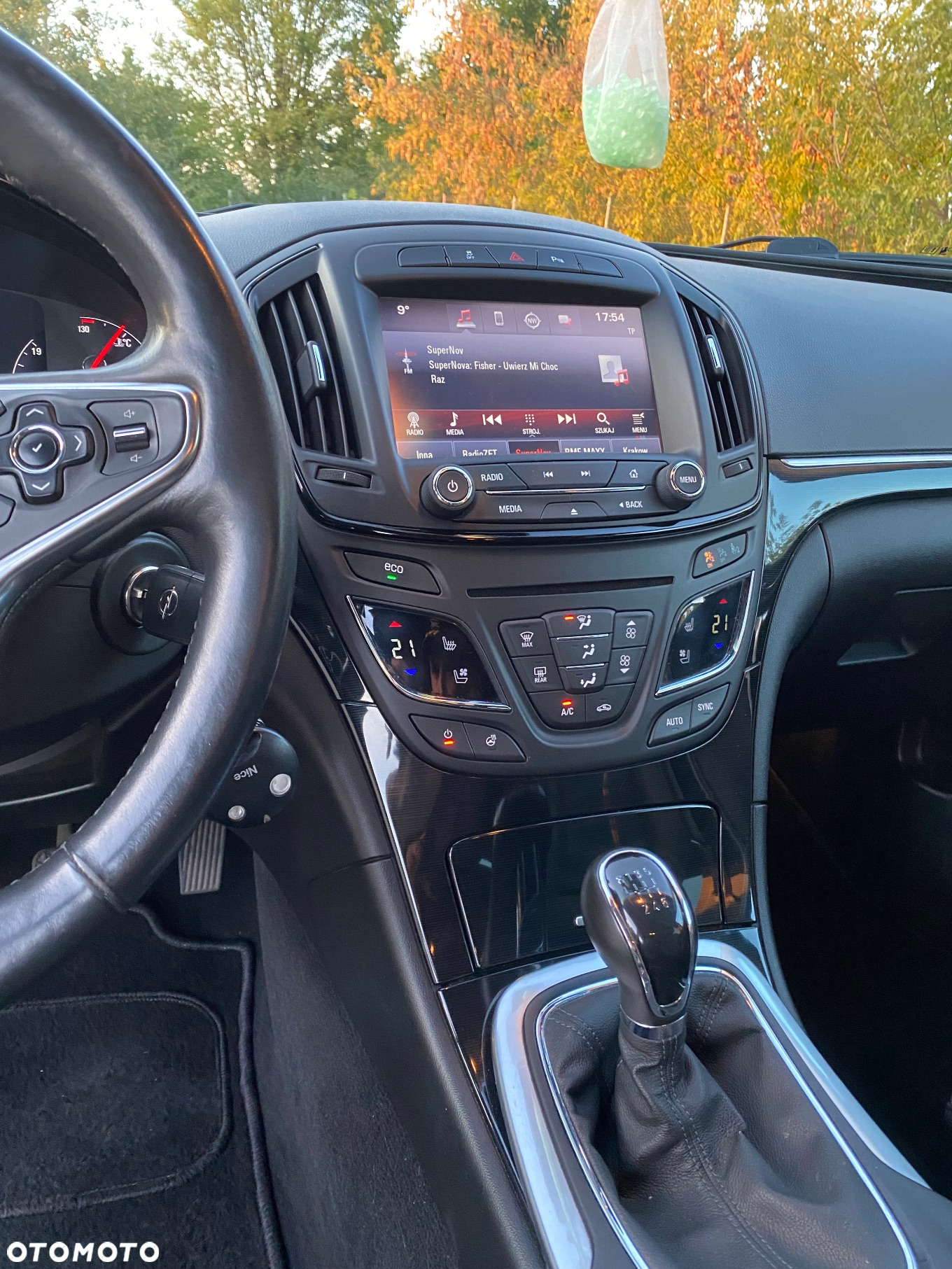 Opel Insignia - 11