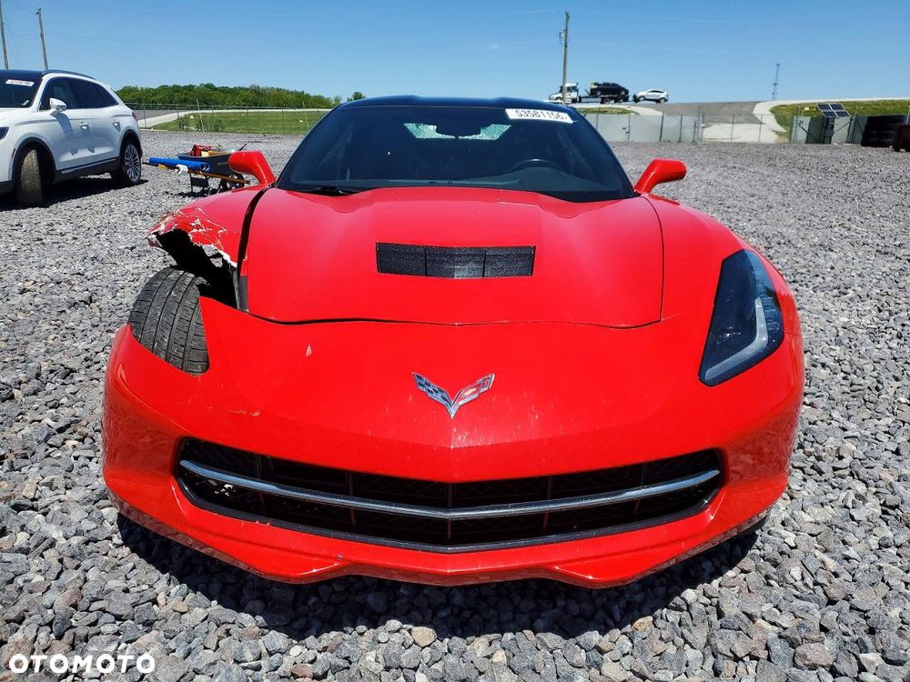 Chevrolet Corvette - 6