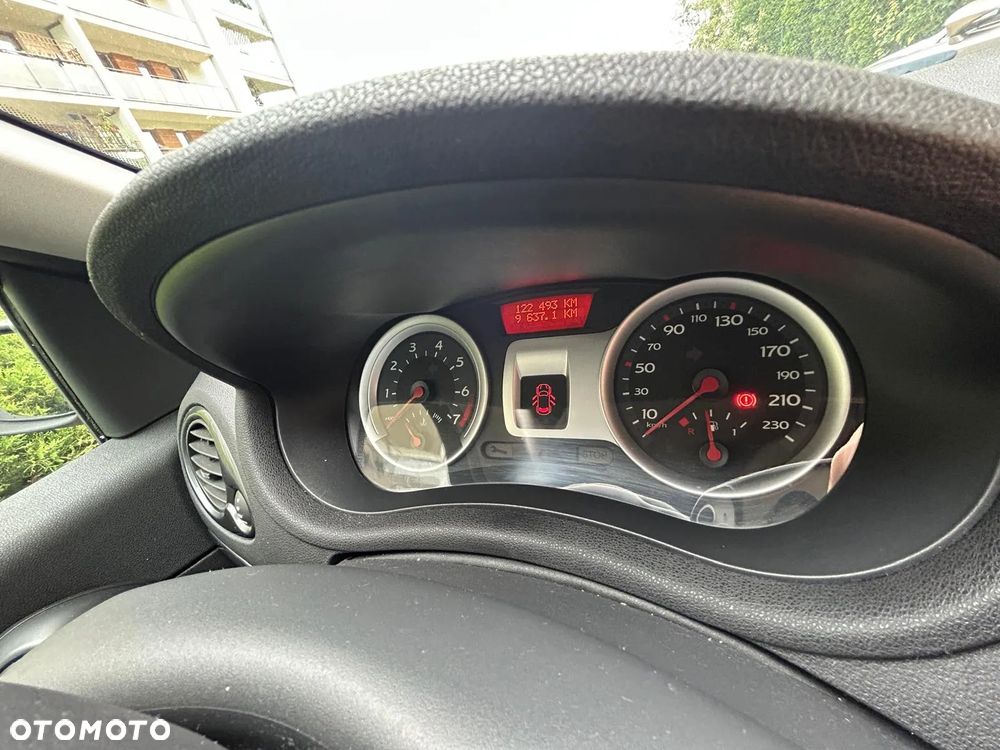 Renault Clio 1.6 16V Expression - 2