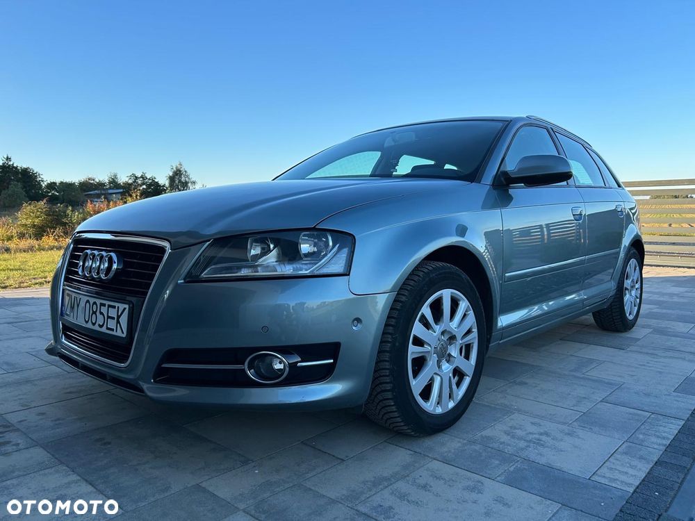 Audi A3 Sportback - 2