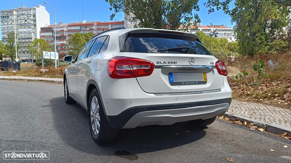 Mercedes-Benz GLA 200 (CDI) d Urban - 6