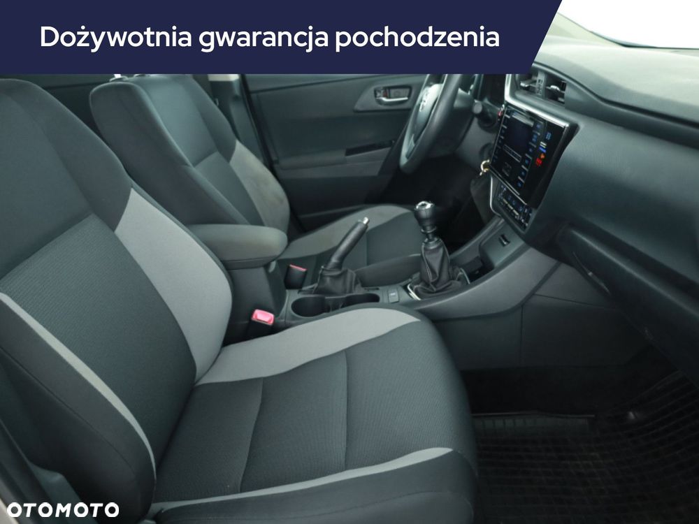 Toyota Auris - 9