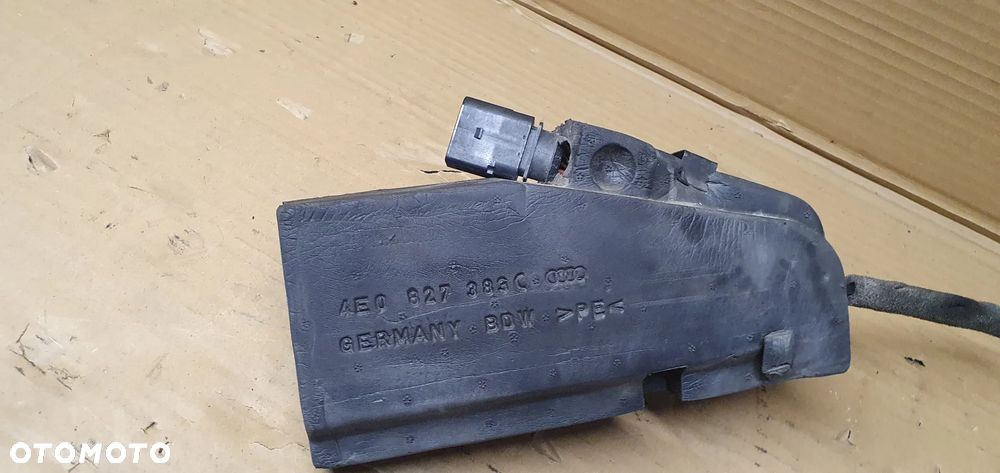 Zamek klapy bagażnika dociąg Audi A8 D3 4E0827383C 4E0827383D - 4