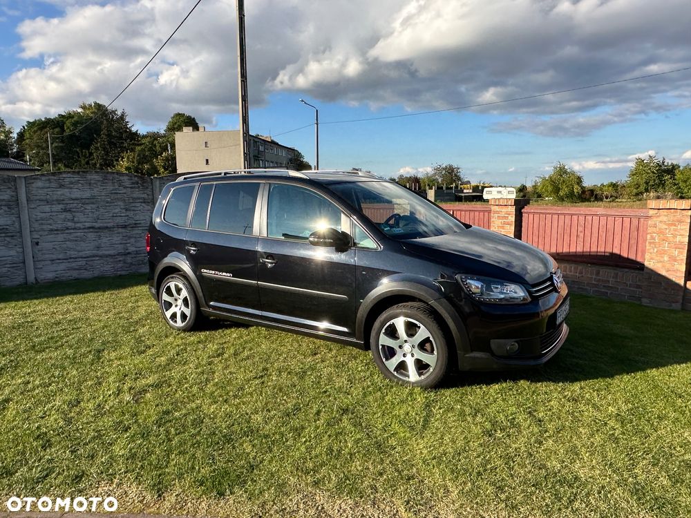 Volkswagen Touran 2.0 TDI DPF Cross - 15