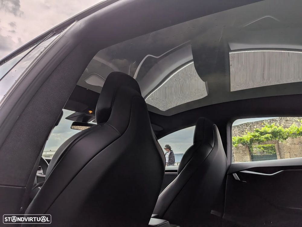 Tesla Model S Long Range - 9