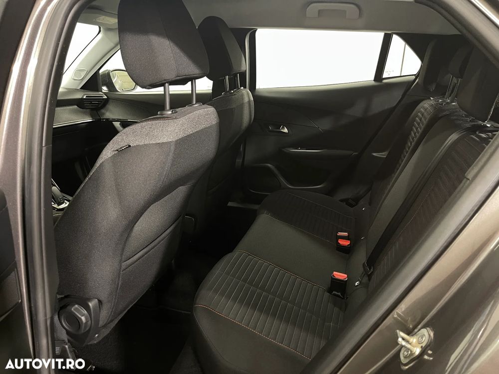 Peugeot 2008 PureTech 130 EAT8 Active - 12