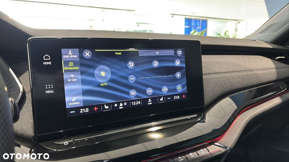 Skoda Octavia 1.5 TSI ACT Sportline - 25