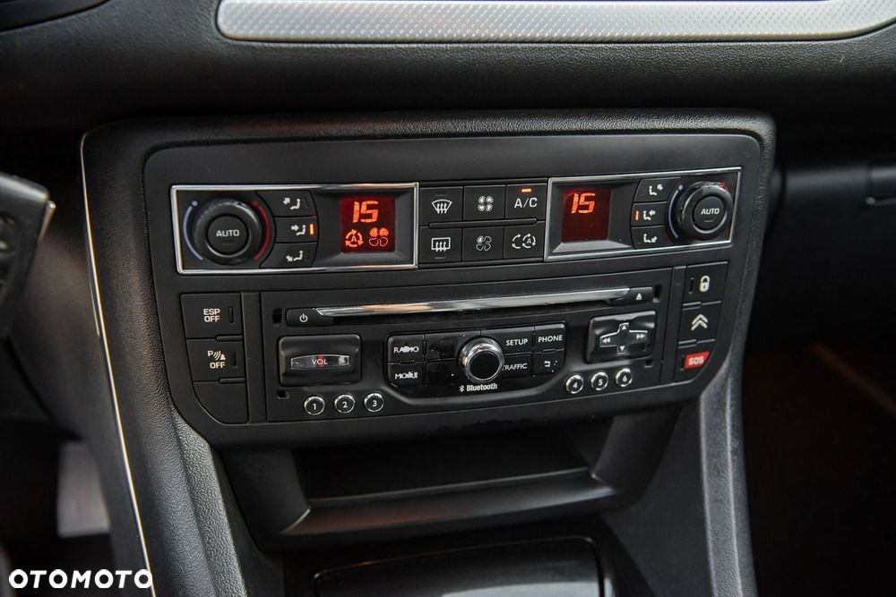 Citroën C5 2.0 HDi Exclusive Equilibre Navi - 22