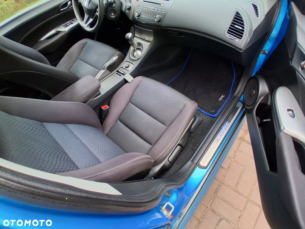 Honda Civic 1.4 i-VTEC Edition X - 26