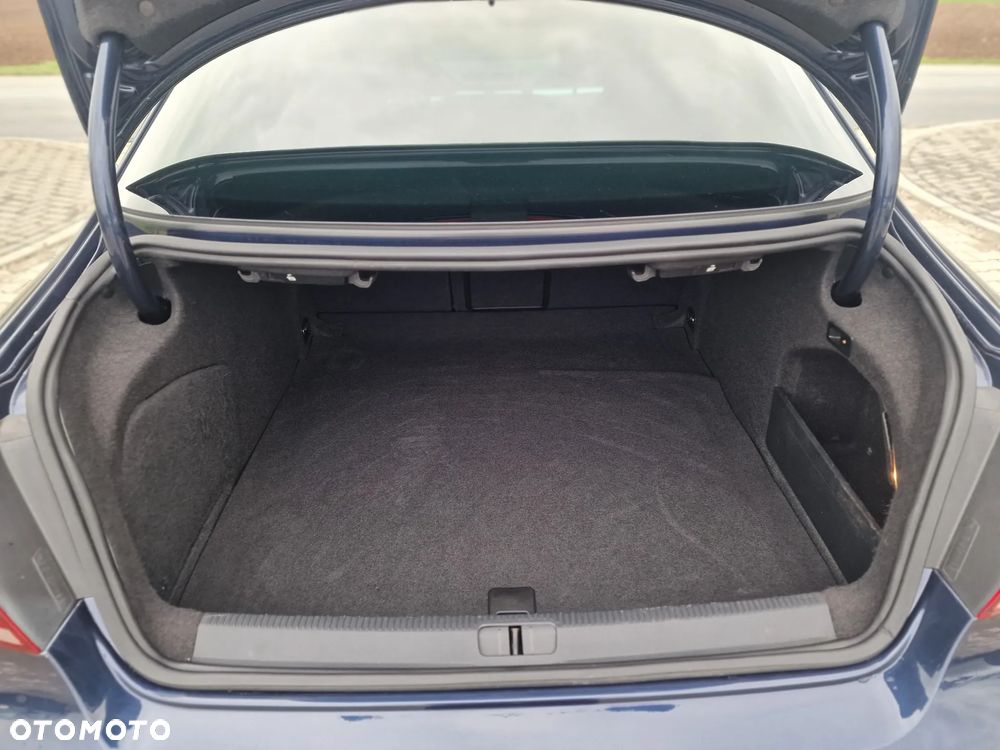 Volkswagen CC 2.0 TDI 4Motion BlueMotion Technology DSG - 27