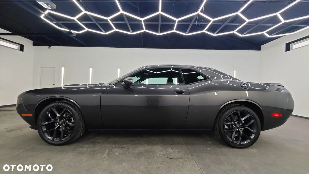 Dodge Challenger - 31