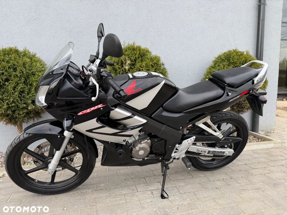 Honda CBR - 8