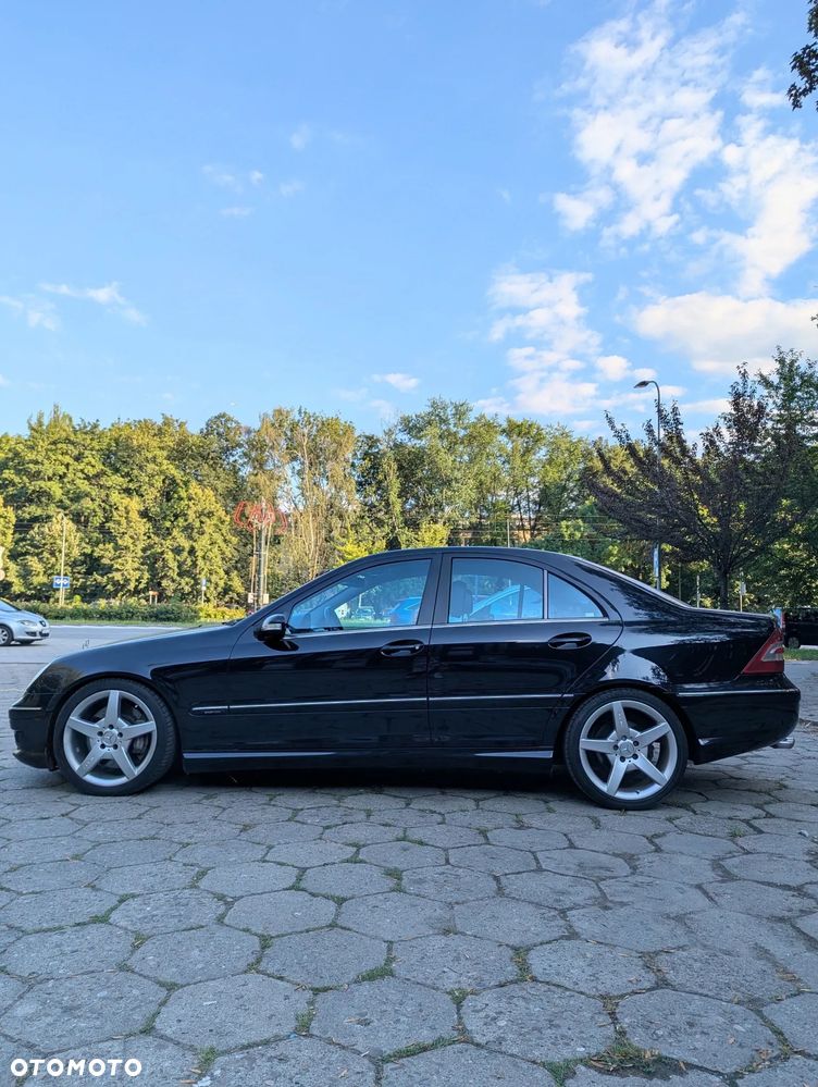 Mercedes-Benz C-Class 2005 photo 4
