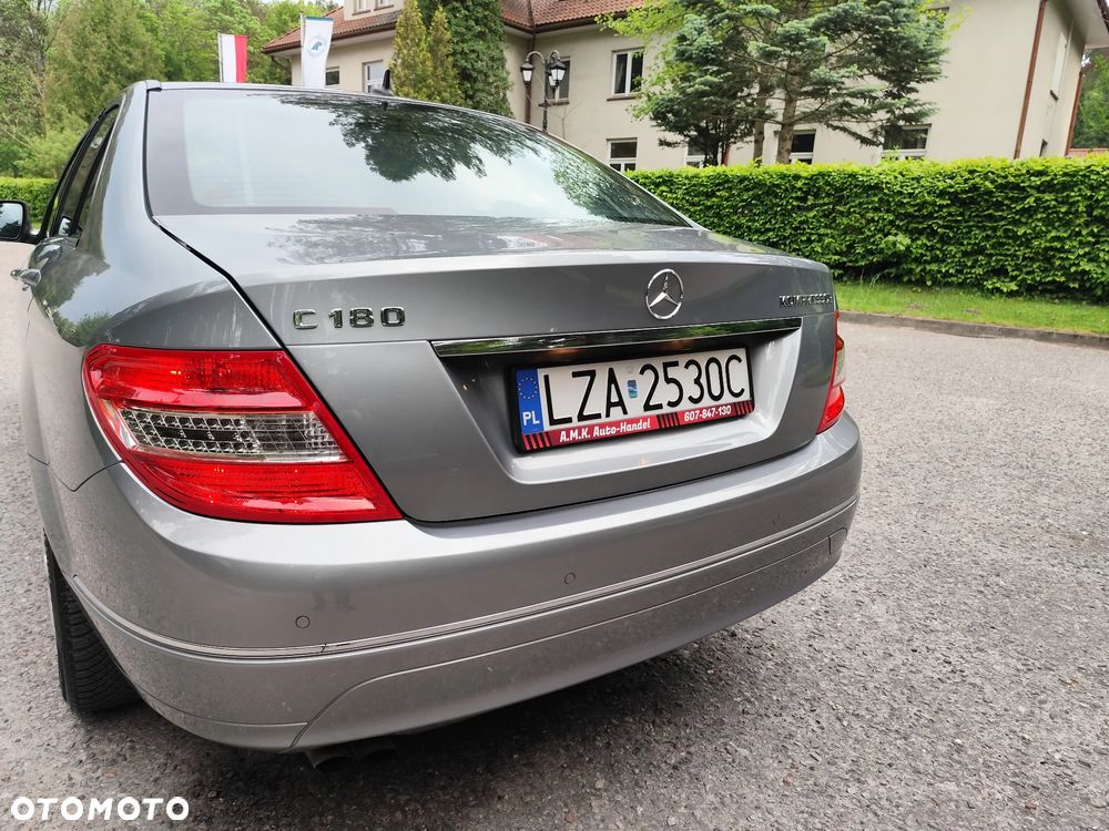 Mercedes-Benz Klasa C 180 BlueEFFICIENCY Avantgarde - 10